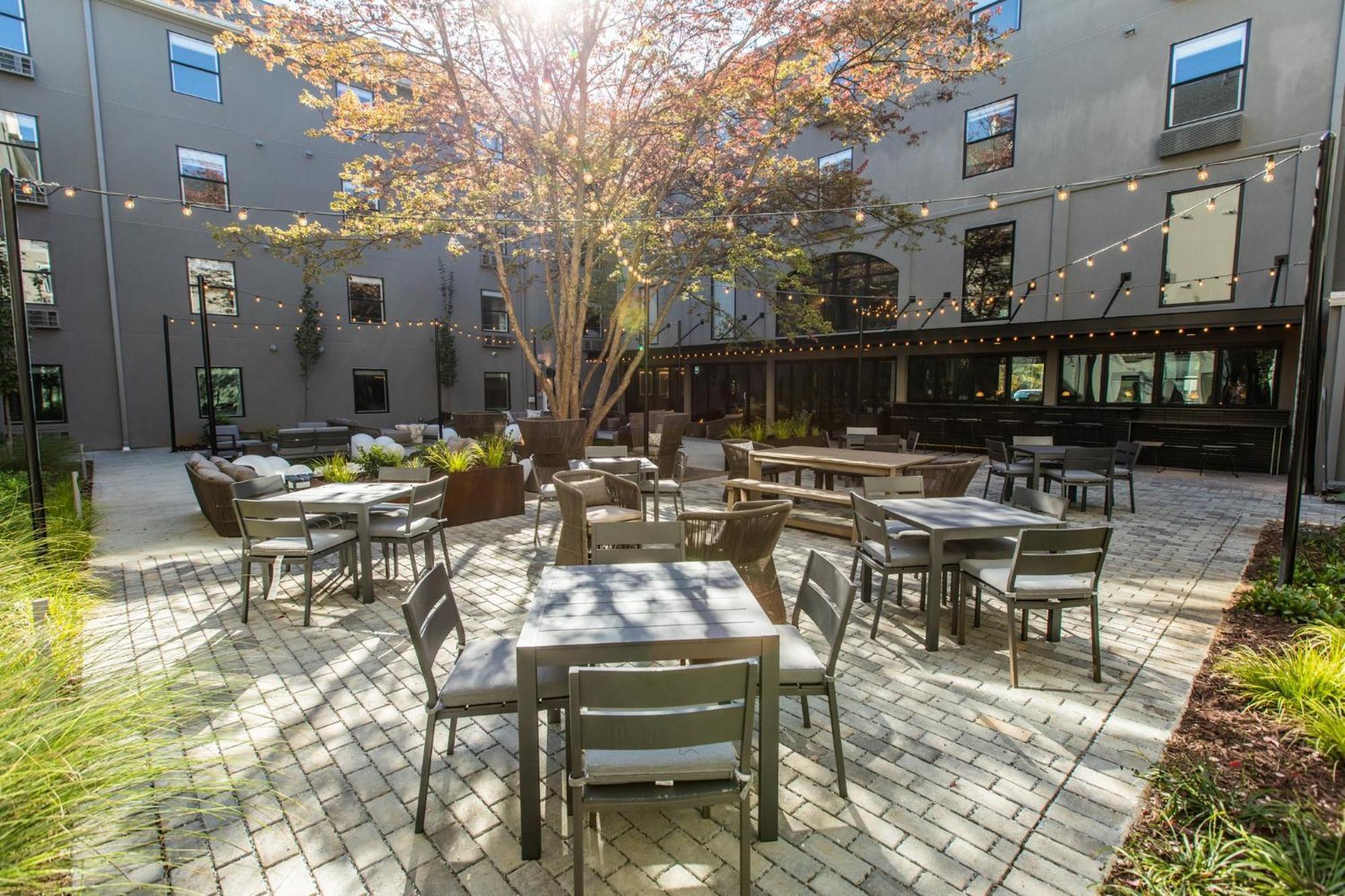 Voco The Darwin - Atlanta Midtown By Ihg Hotel ภายนอก รูปภาพ